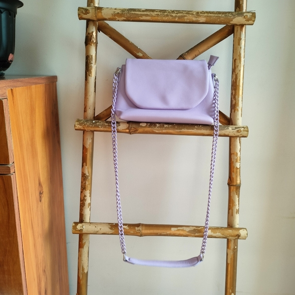 Lavender Padded Shoulder Sling Bag - Picture 13 of 13